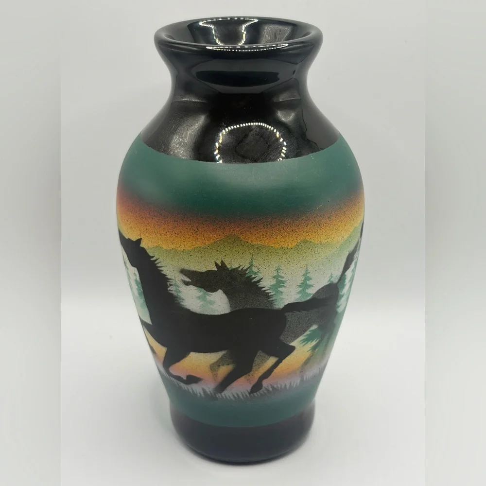 Benally Dine Signed Cedar Mesa Native American Made Pottery Wild Horses Vase